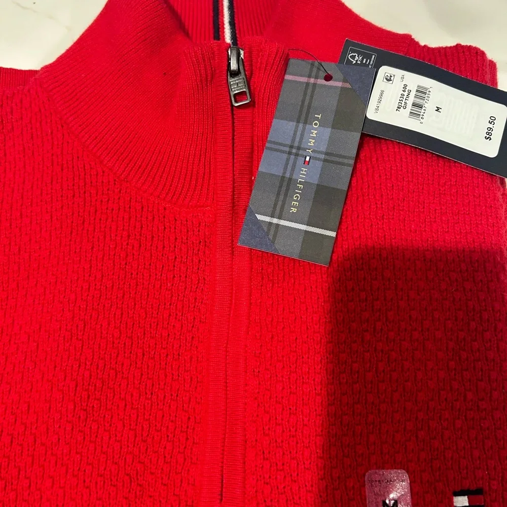 Quick Flip Hero Hoodie, Size Medium - Picture 10 of 13